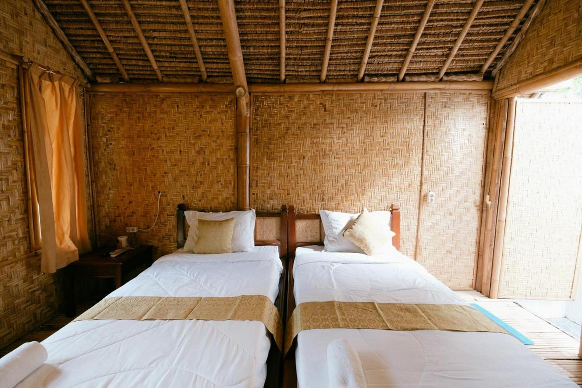 Cici Bungalow Senggigi Mangsit Exterior foto