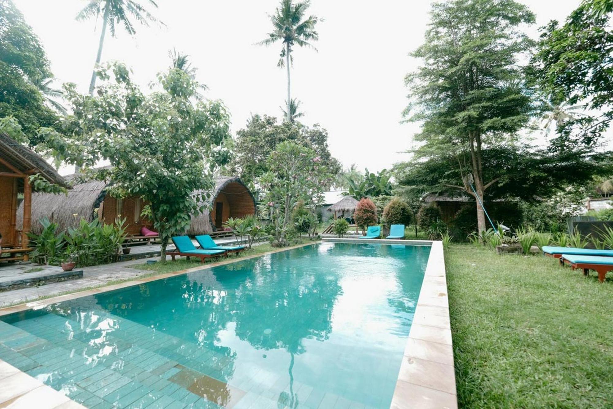 Cici Bungalow Senggigi Mangsit Exterior foto
