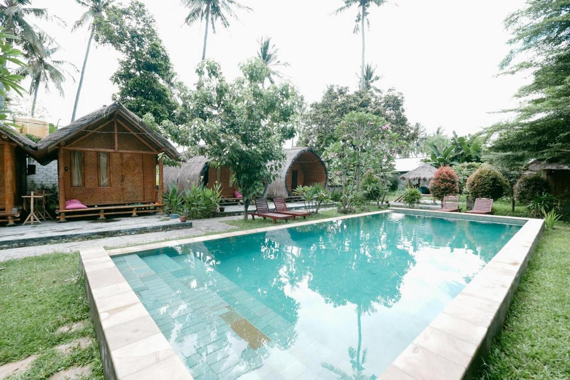 Cici Bungalow Senggigi Mangsit Exterior foto