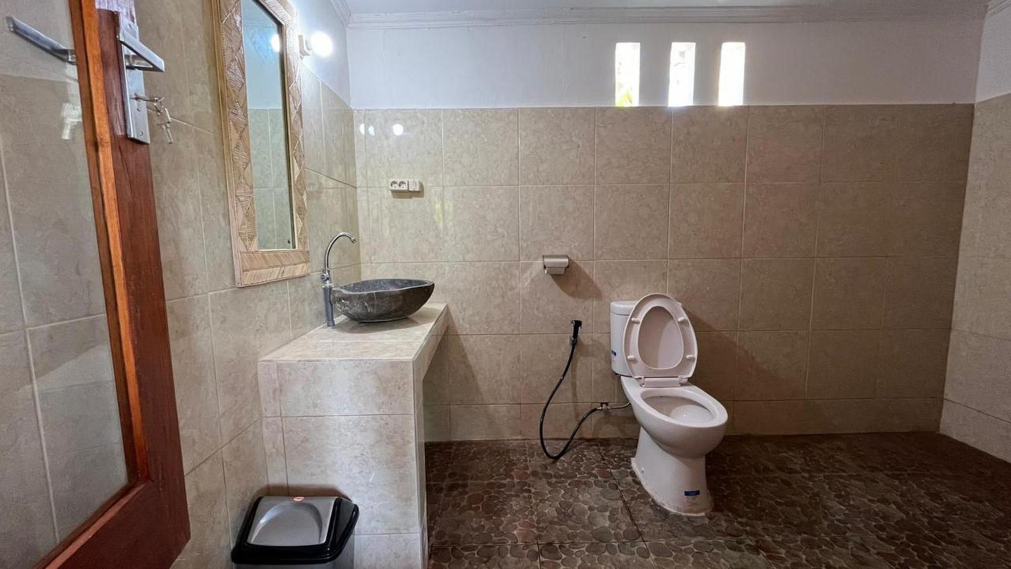 Cici Bungalow Senggigi Mangsit Exterior foto