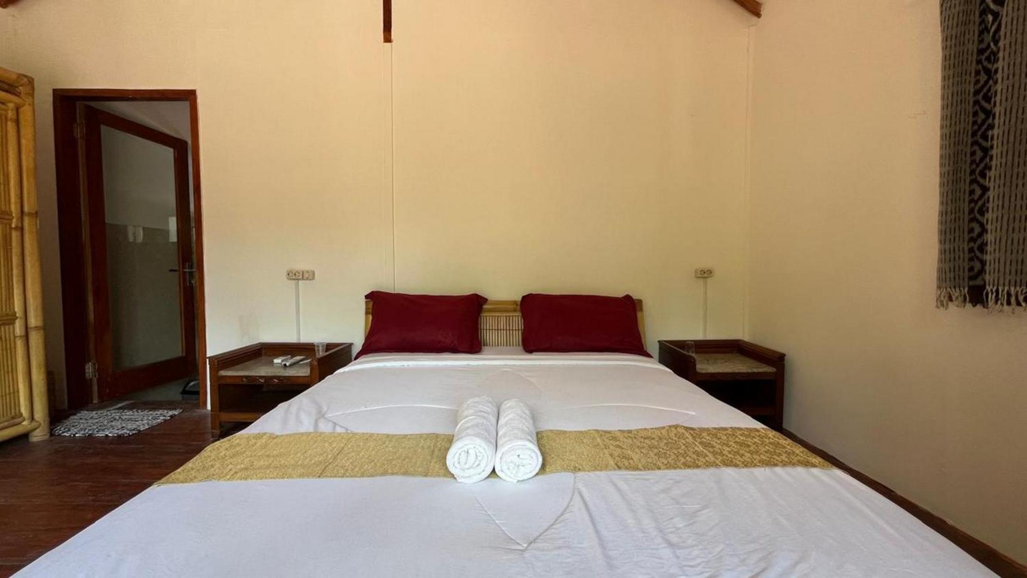 Cici Bungalow Senggigi Mangsit Exterior foto